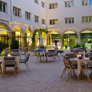 Trh Ciudad De Hotell
