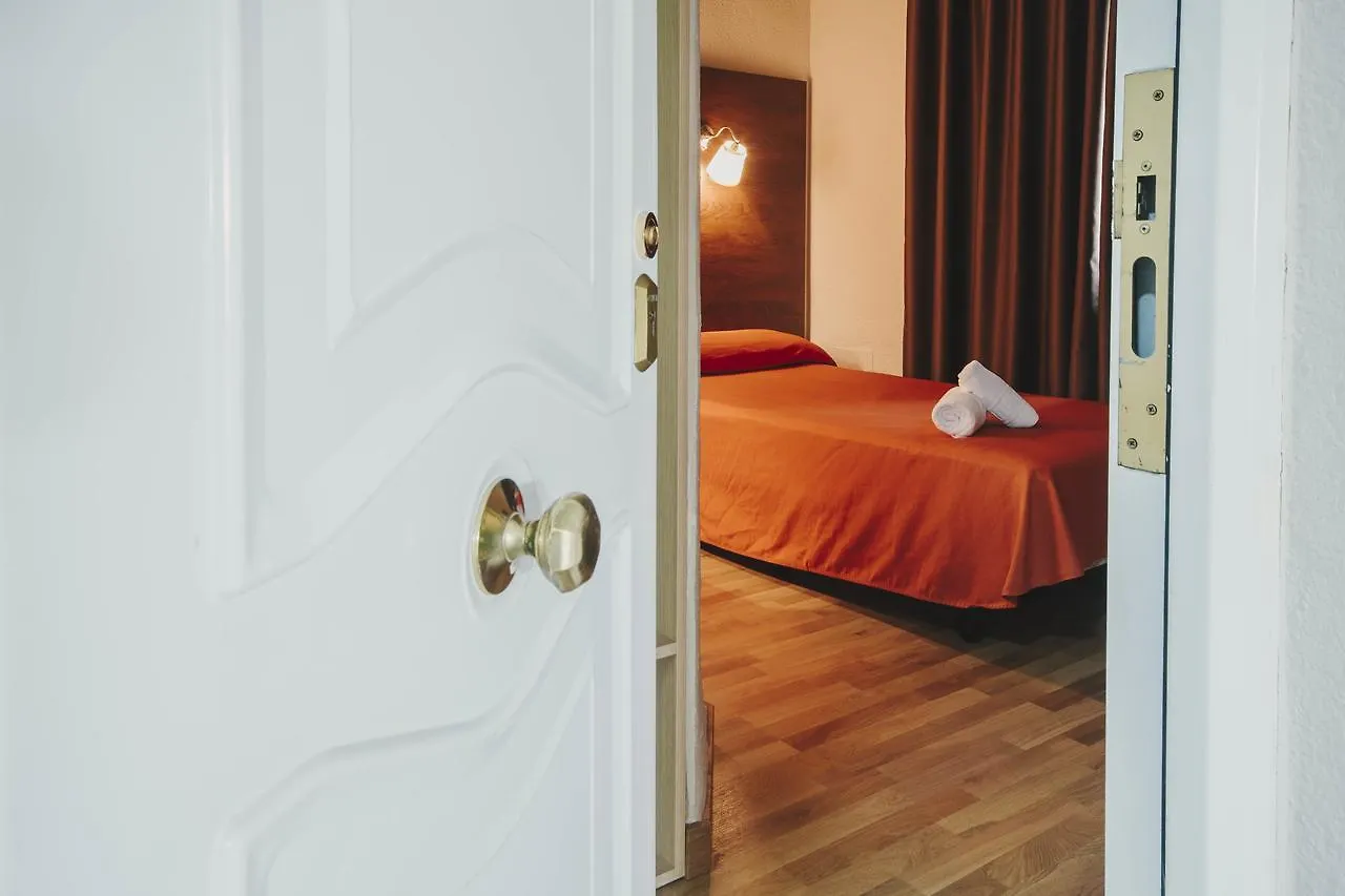 Hotel Embajador アルメリア 2*,