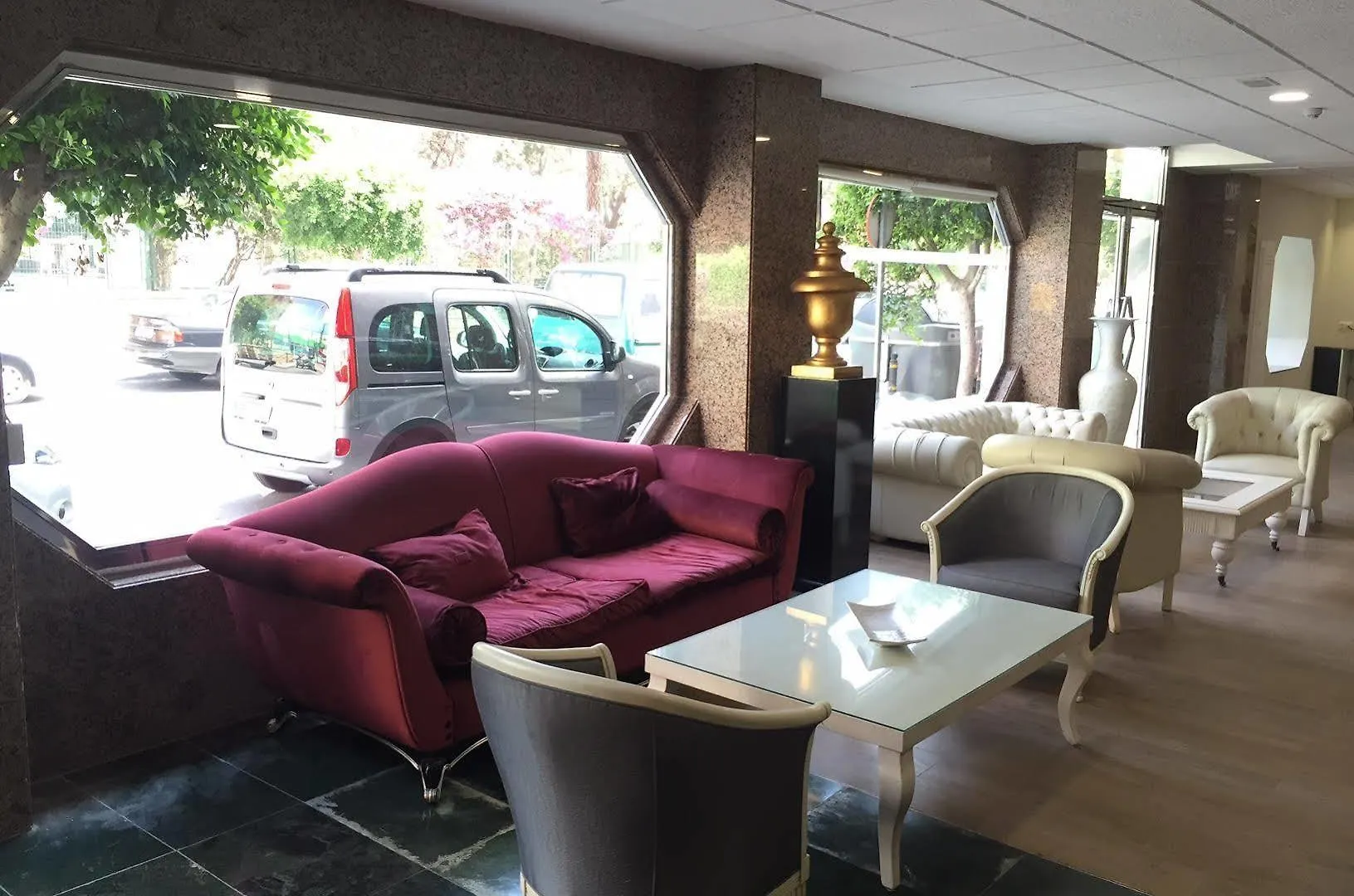 Hotel Embajador アルメリア